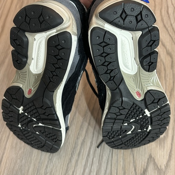 Men’s New Balance Noir Gris - Picture 3 of 6